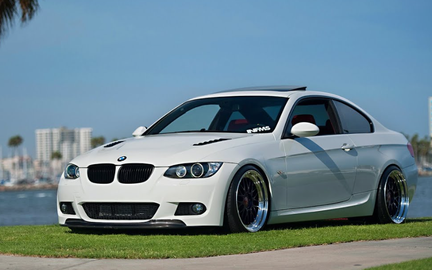 How Instant Vehicle Valuation Tools Determine Your Car’s Worth